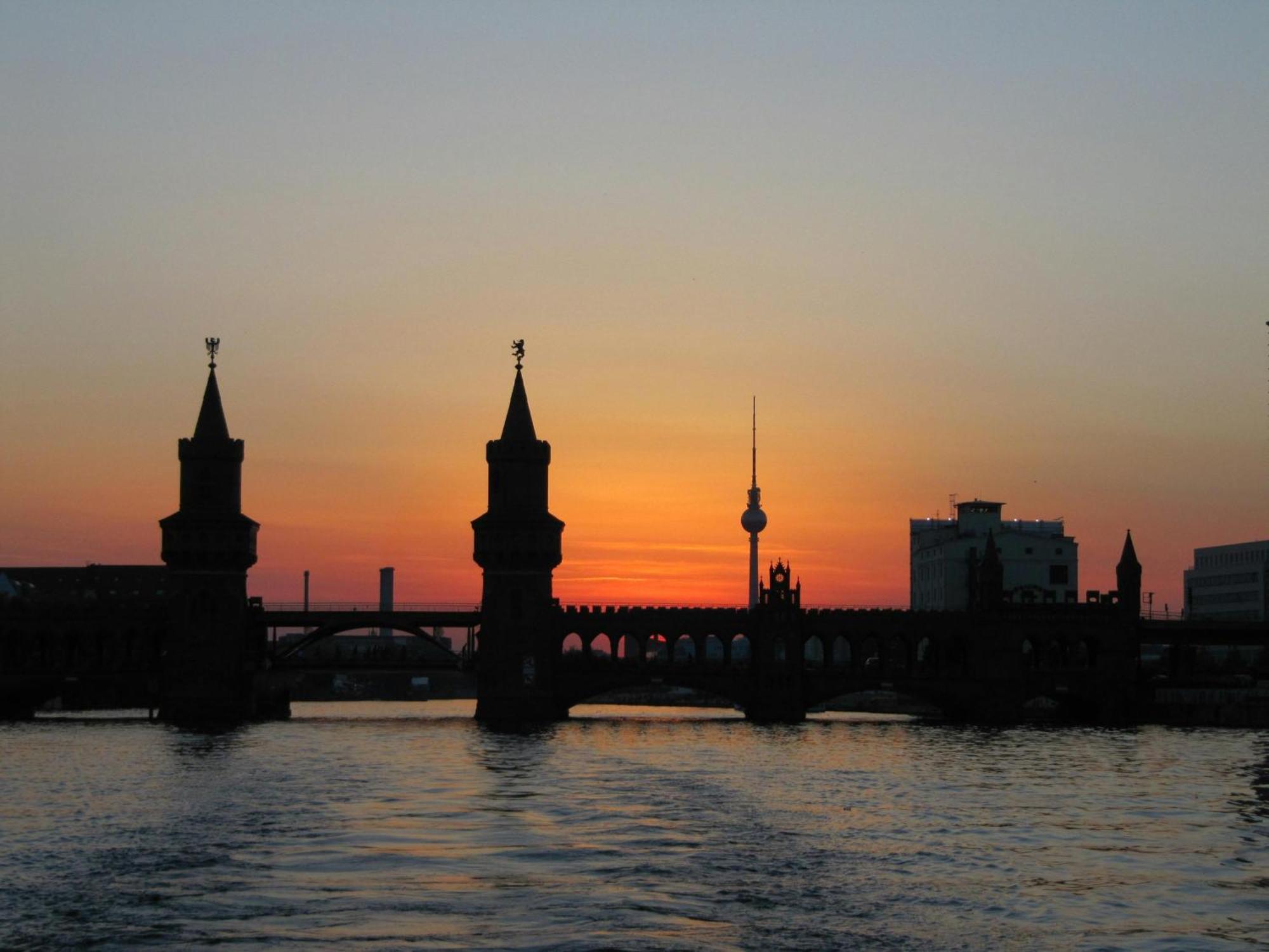 Oomph Berlin The Grand Berlin Group & Family Retreat Apartment *